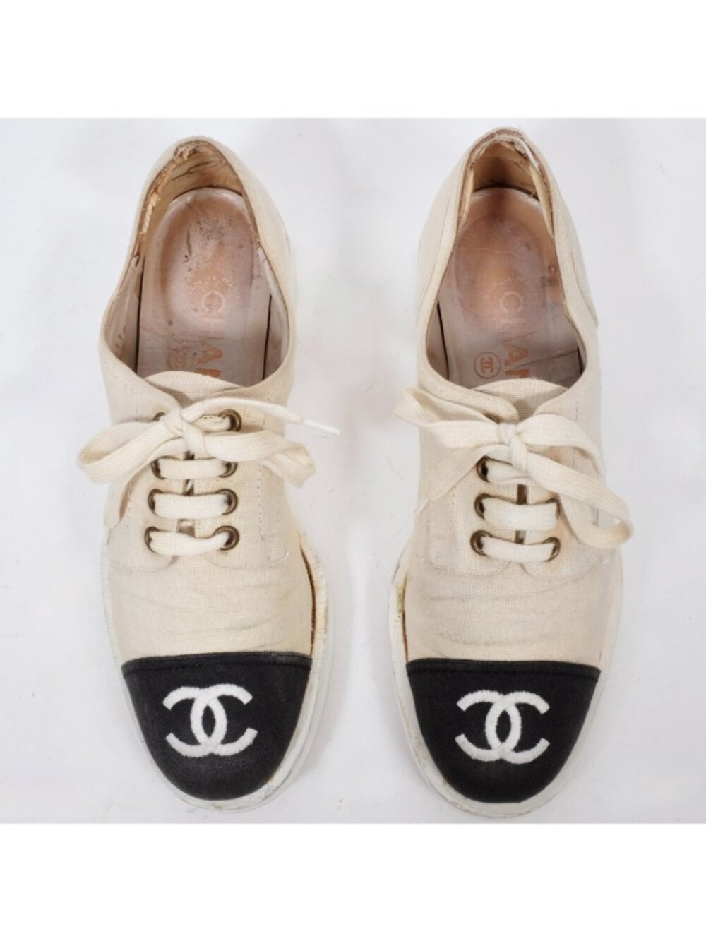 CHANEL shoes 38 US 8 lace up canvas CC logo toecap cream black - Picture 2 of 10